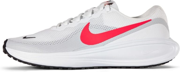NIKE Men’s Revolution 8 Sneaker